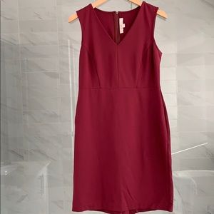 classic vneck Loft dress sz 4